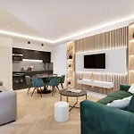 The Upper Marais Superb Apartment For 6 People