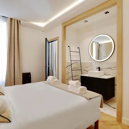 The Upper Marais Superb For 6 People Paris