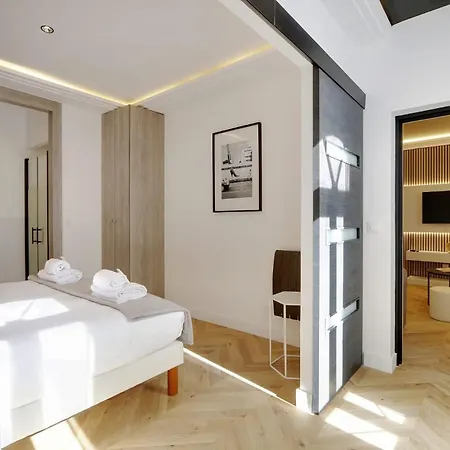 The Upper Marais Superb For 6 People * Paris